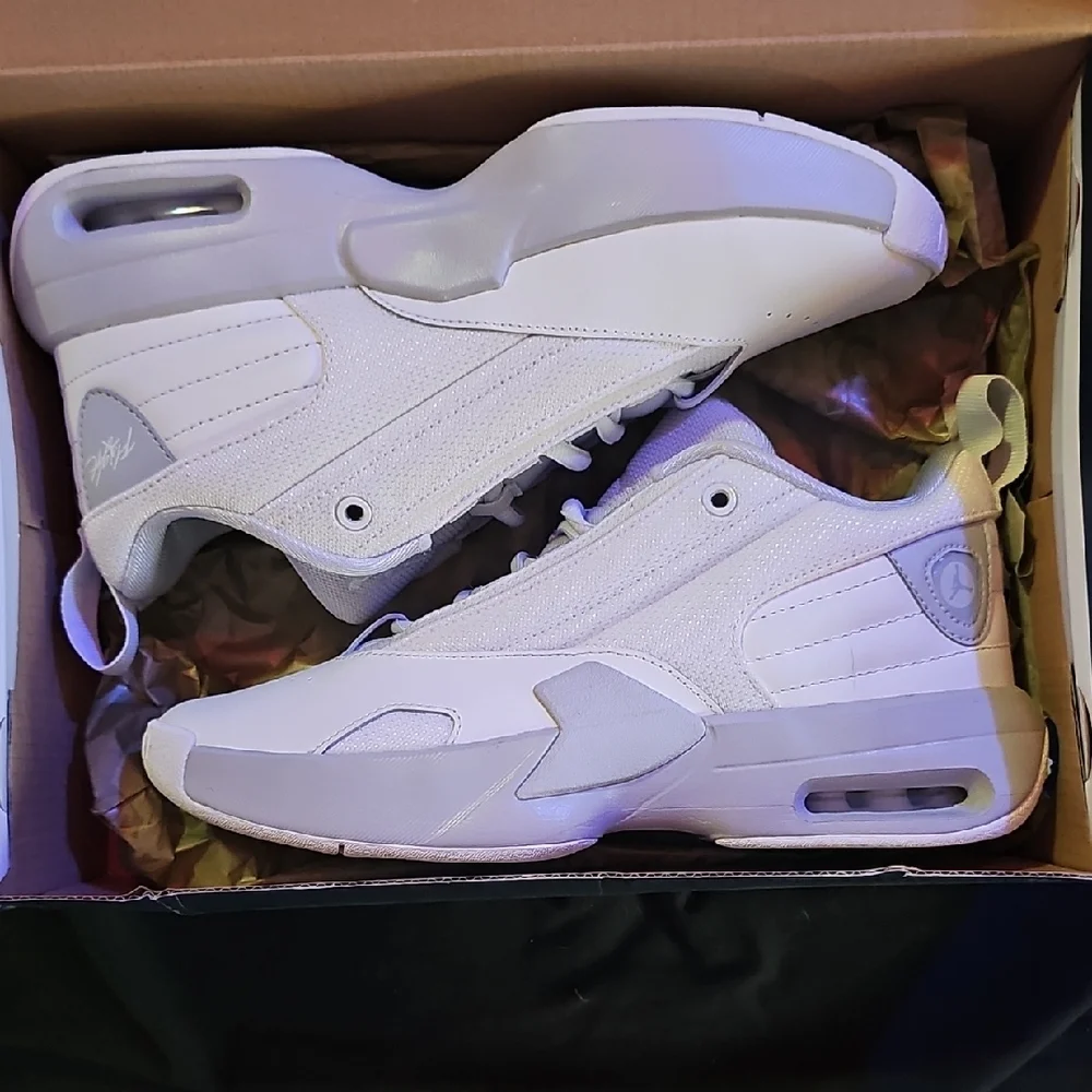 *Brand New* Jordan Max Aura 6s - Picture 11 of 11